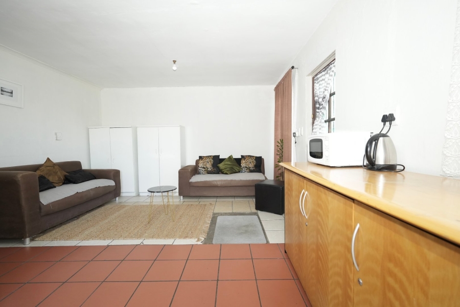 2 Bedroom Property for Sale in New Woodlands Western Cape